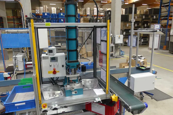 MÄDER Presse DA 5600-100-150